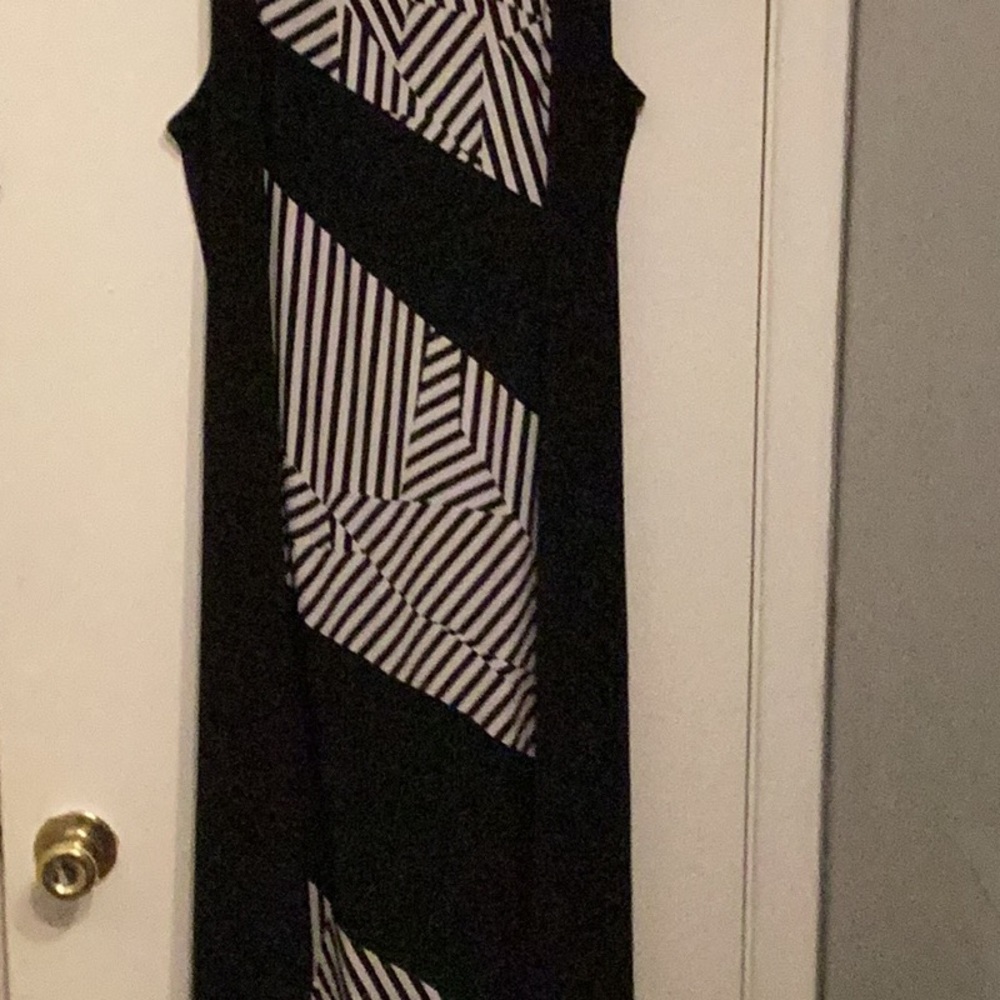 Style & Co. Black and White Geometric Maxi Dress - Picture 7 of 11